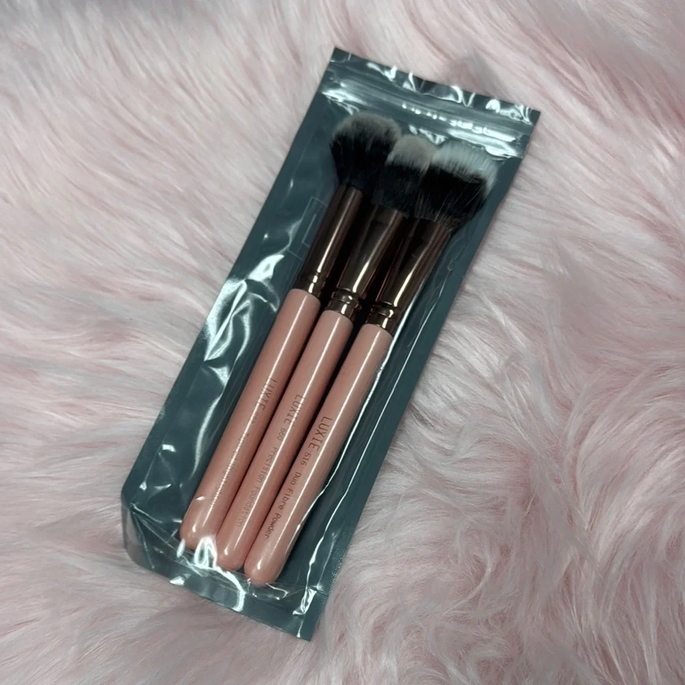 LUXIE FACE BRUSH SET NEW